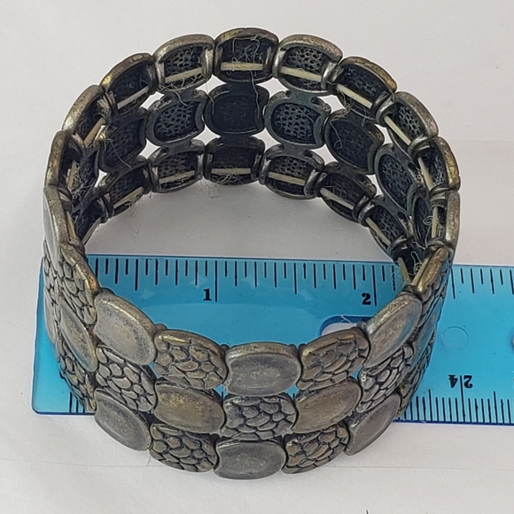 Tri-Color Wide Stretch Bracelet - Picture 9 of 9